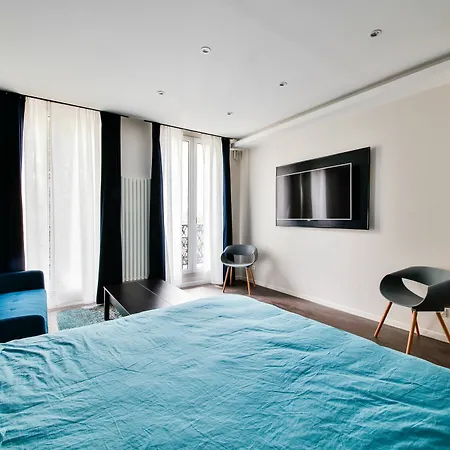 Blue Nights 108 Hotel *