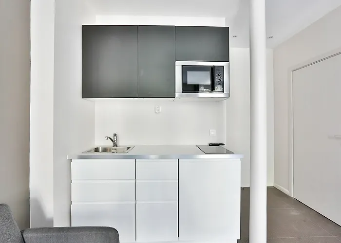 블루 나이트 아파트먼트 108