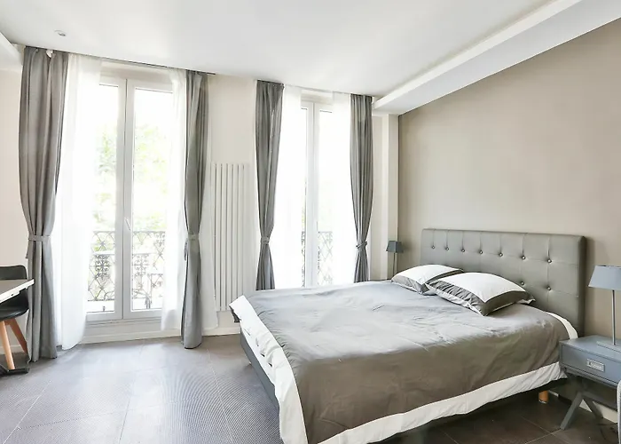 Blue Nights 108 * Paříž