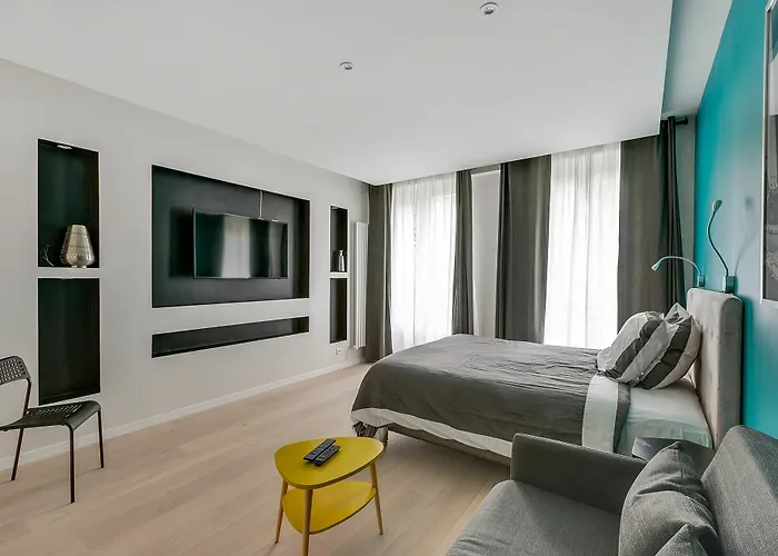 블루 나이트 아파트먼트 108 파리