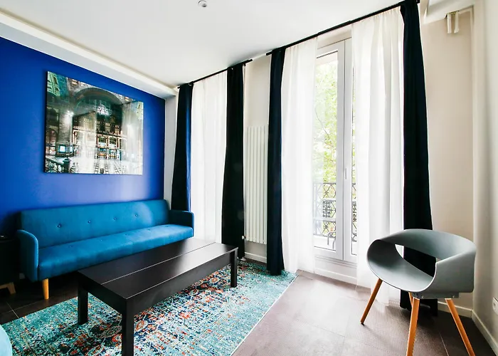 블루 나이트 아파트먼트 108 파리