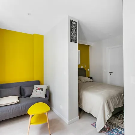 Blue Nights 108 * باريس